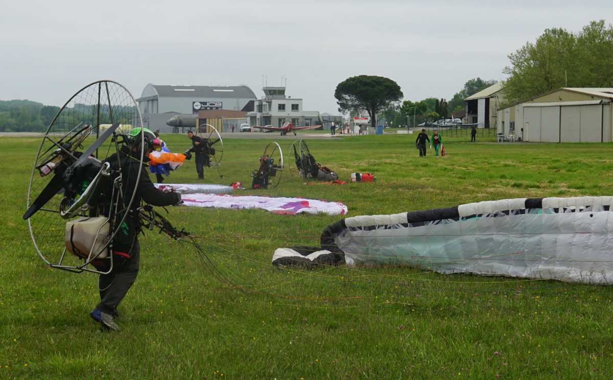 The competitors ready to take off
